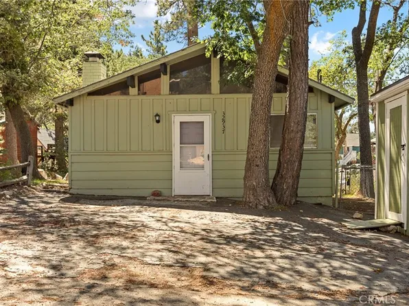 32937 Chipmunk Ln, Arrowbear Lake, CA 92382