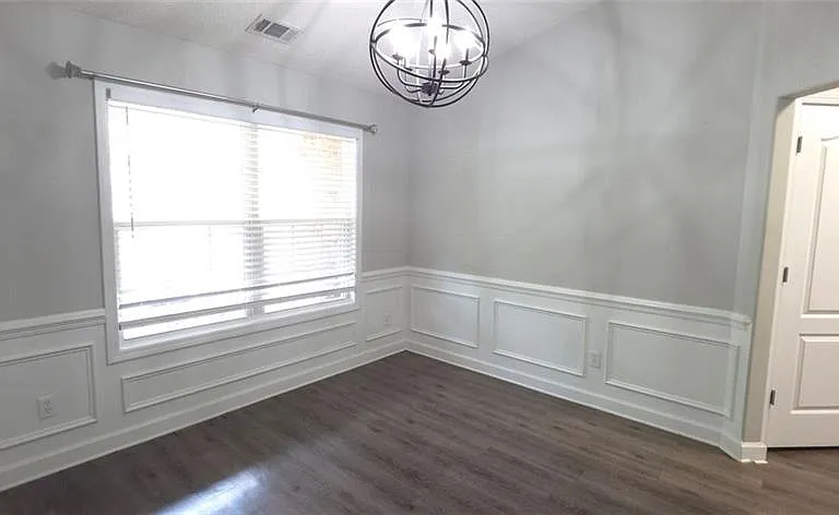 439 Red Bud Rd — Photo 3