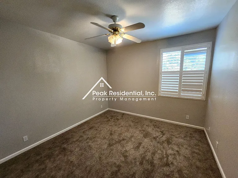 1119 Green Ridge Dr — Photo 16