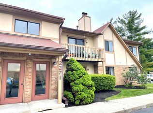 2271 Hedgerow Rd #2271D, Columbus, OH 43220