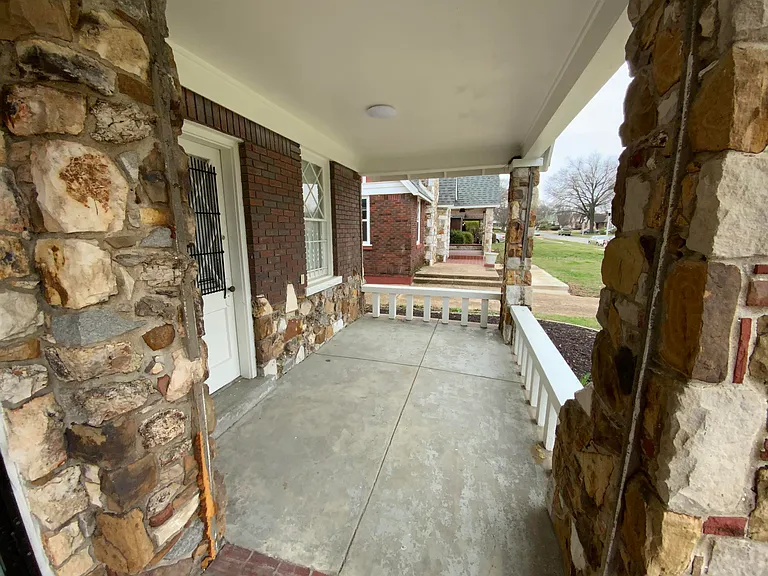 920 N Auburndale St — Photo 2