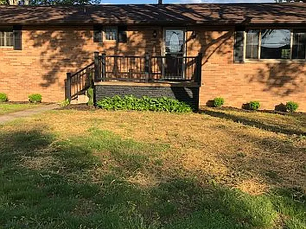 25 Crystal Ave, Williamstown, WV 26187