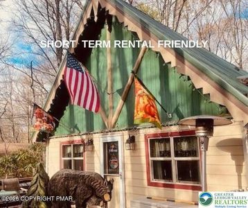 46 Wood St, Lake Harmony, PA, 18624
