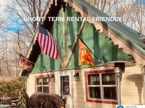 46 Wood St, Lake Harmony, PA 18624