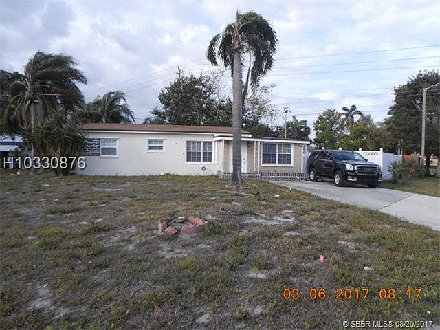 1st image of 2649 NE 12th Ter