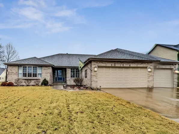 9251 Lane St, Merrillville, IN 46410
