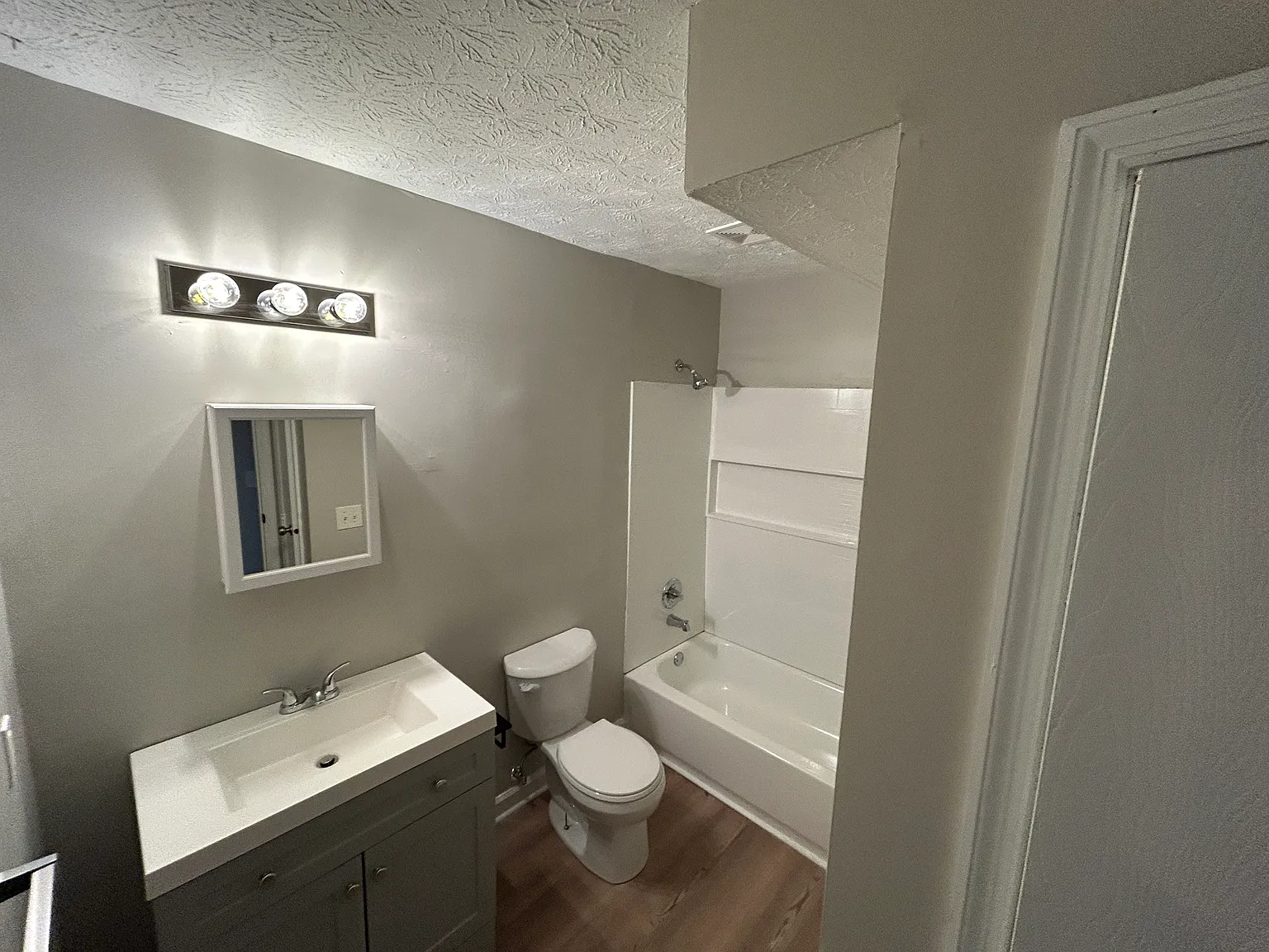 2 bed, 1029 sqft, $1,400 — Photo 3
