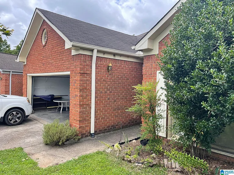 641 Rockhurst Dr — Photo 9