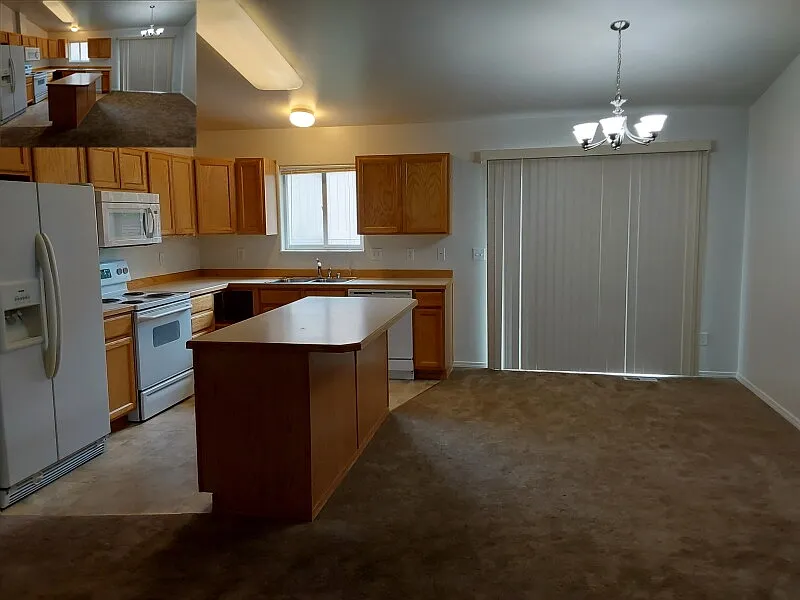 Building Photo - 1600 Demeter Dr