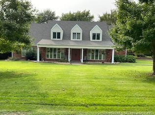 2405 Robin Ln, Muskogee, OK 74403