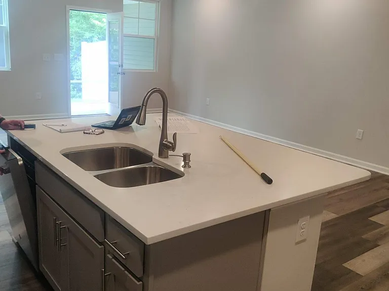 405 Hazy Hills Ln — Photo 4