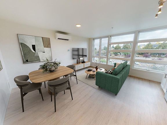 3rd image of 6717 Roosevelt Way NE #304