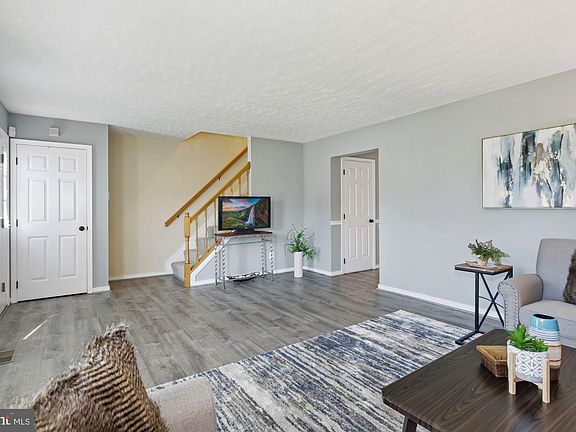 5th image of 663 Kildonan Ct