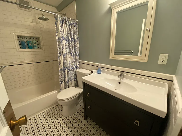 519 S Trenton Ave — Photo 7