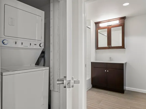 305 Whiton Street image 16 of 17