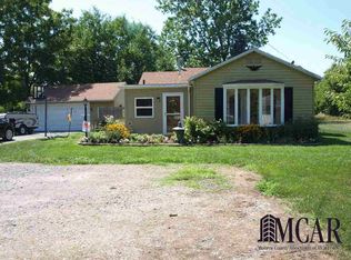 6315 Swiss Garden Dr, Temperance, MI 48182