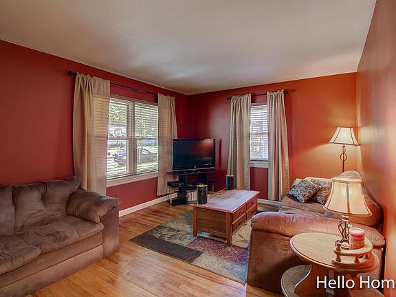5th image of 1325 Lewison Ave NE