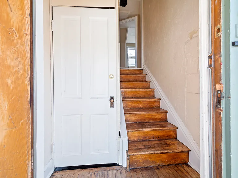 2615 E 12th Ave #UPSTAIRS — Photo 6