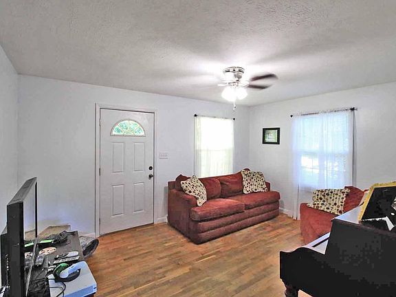 3rd image of 234 Mussel Ln