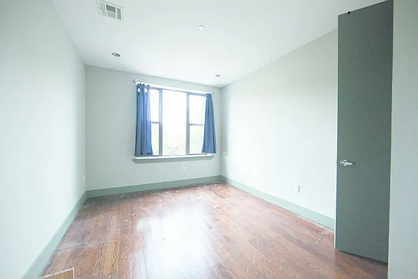 Rented by Brooklyn Group | media 21