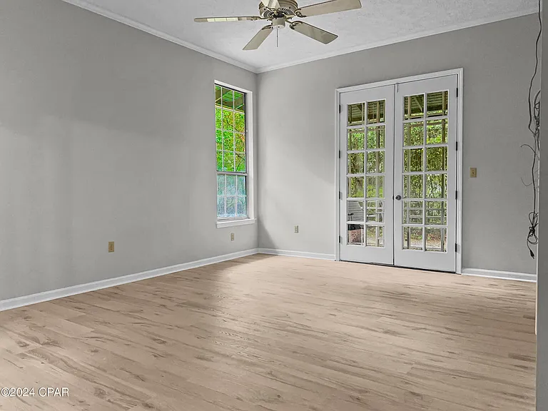 216 Sundial St — Photo 4