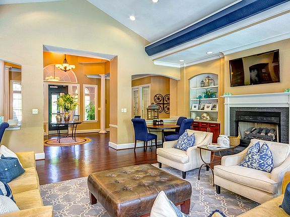 3rd image of 12167 Lincoln Lake Way #8301