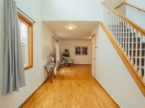 4th image of 7870 SE Springwater Dr