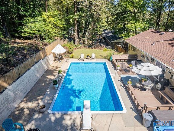 5th image of 1810 Becky Ln