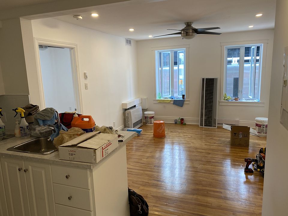 1st image of 110 Gloucester St #Street17-17