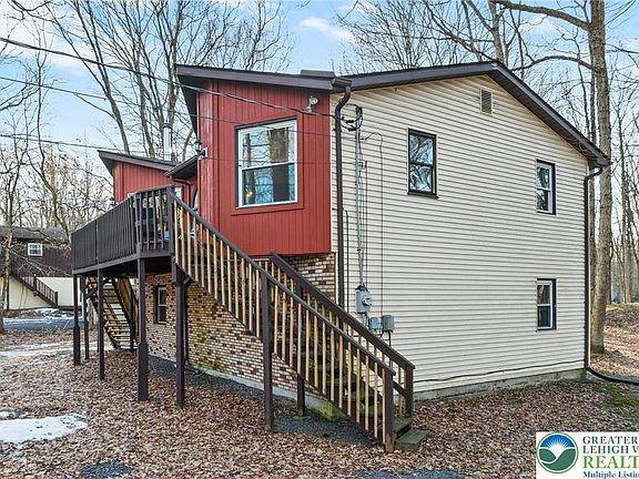 3rd image of 213 Eliot Ln