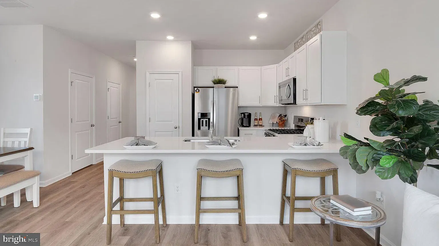 103 Corolla Dr — Photo 2