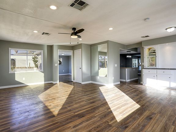 5th image of 16750 Calle Casita
