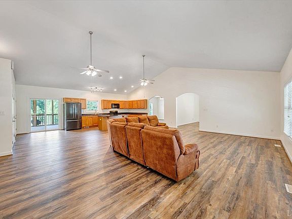 5th image of 2677 Tolers Ferry Rd