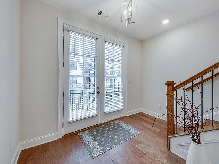 306 Burgess Walk — Photo 19