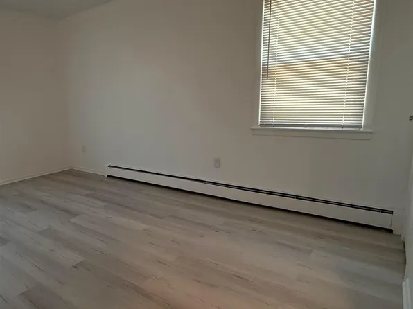 64 Isabella Avenue image 7 of 9