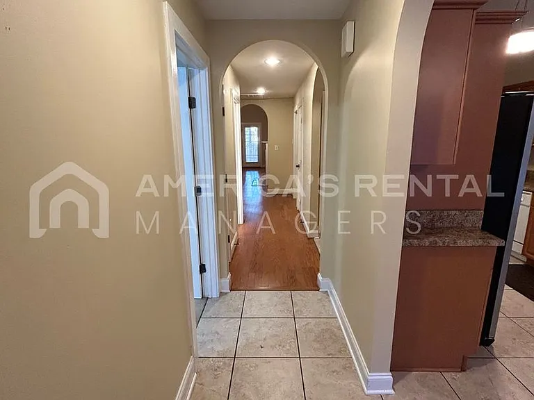5623 Colony Ln — Photo 2