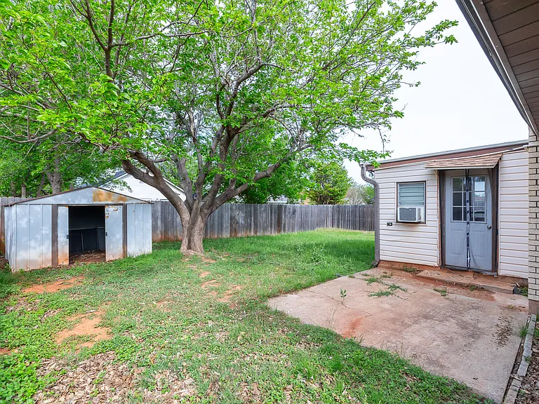 1710 Covey Ln — Photo 34