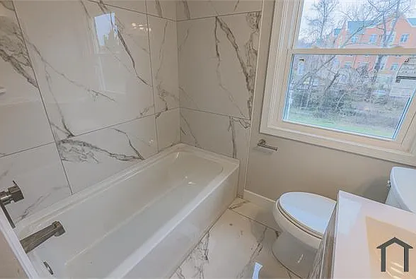 1554 Pentwood Rd — Photo 13