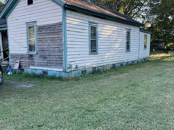 107 W Alsop St, Enfield, NC 27823