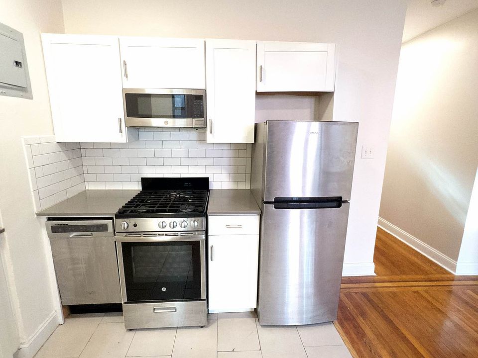 1st image of 25-21 31st Ave #D14