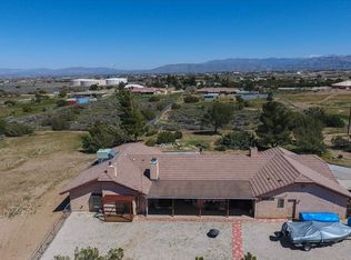 11778 Buffalo Rd, Oak Hills, CA 92344