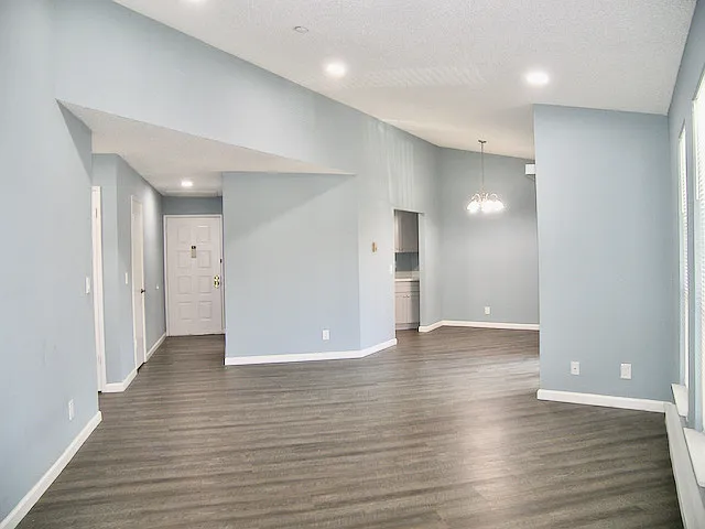 39470 Albany Comm #D