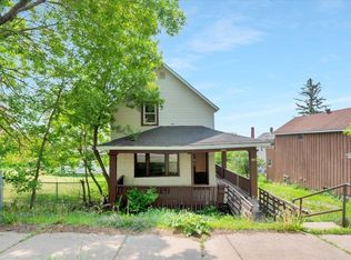 2406 W 6th St, Duluth, MN 55806