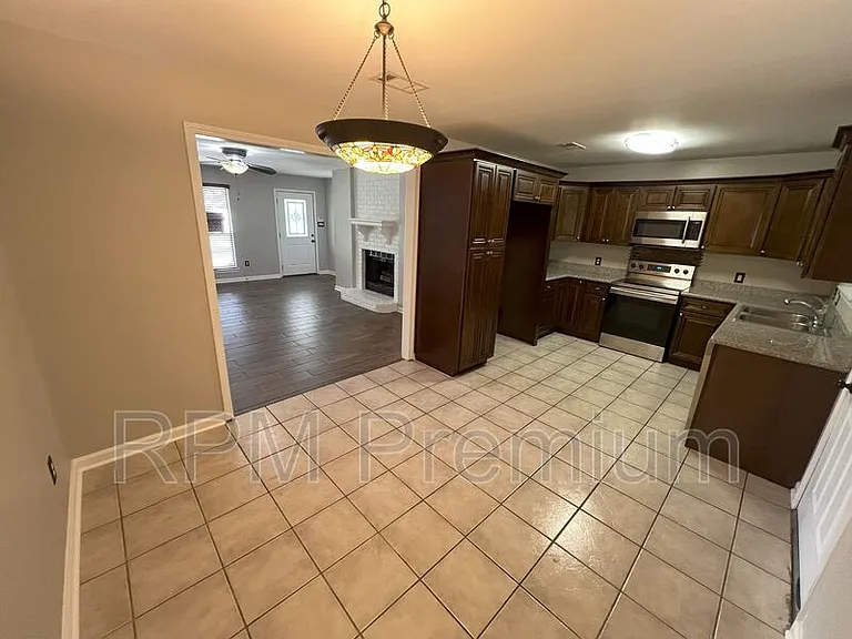 522 Fawn Lake Dr — Photo 6