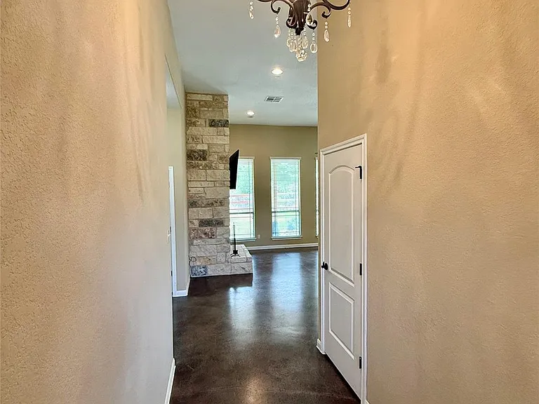 139 Kahalulu Dr — Photo 3