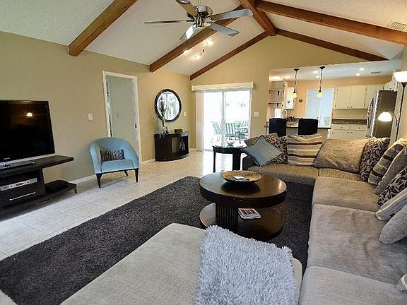 4th image of 2903 Bluffs Dr