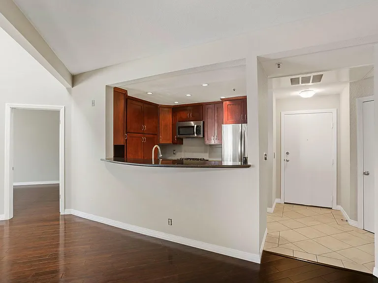 501 E Del Mar Blvd #311 — Photo 4