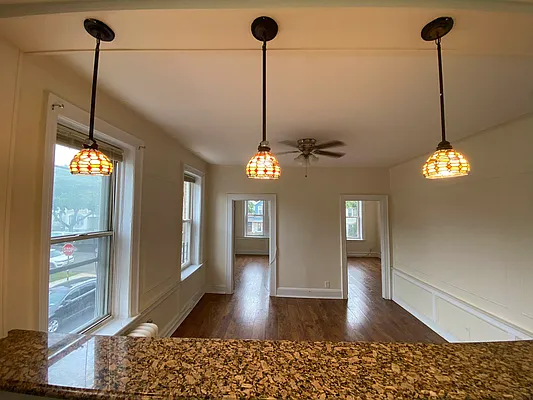 Rented by Contact Realty | media 6