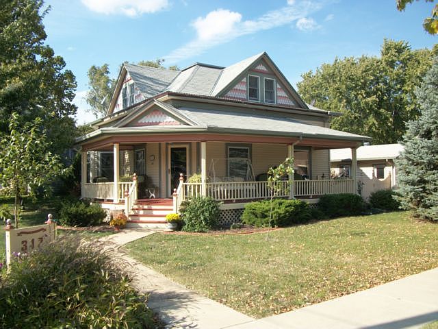 1st image of 408 Briarwood Ln