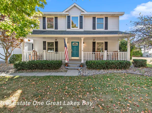 8127 Creston Dr, Freeland, MI 48623